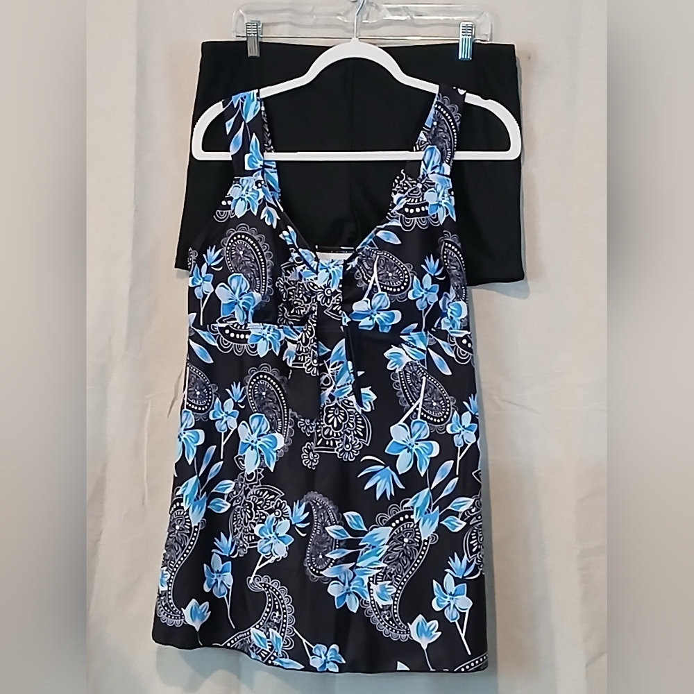 Elegant Women's Swim Blouse with Blue Floral Design